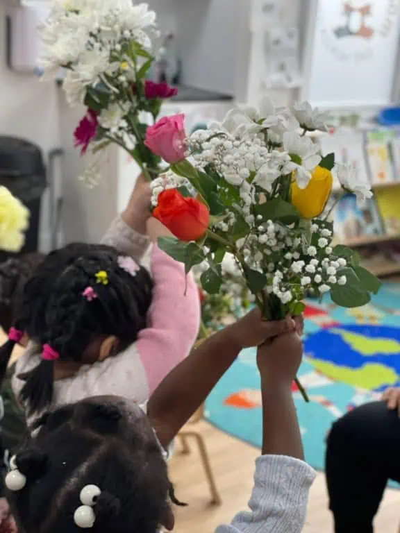 flower arranging activities